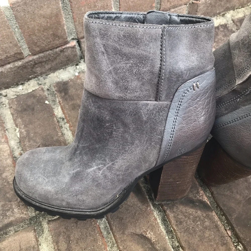VGUC Sam Edelman Franklin Lug Sole Bootie in Grigio Gray | Size 6.5